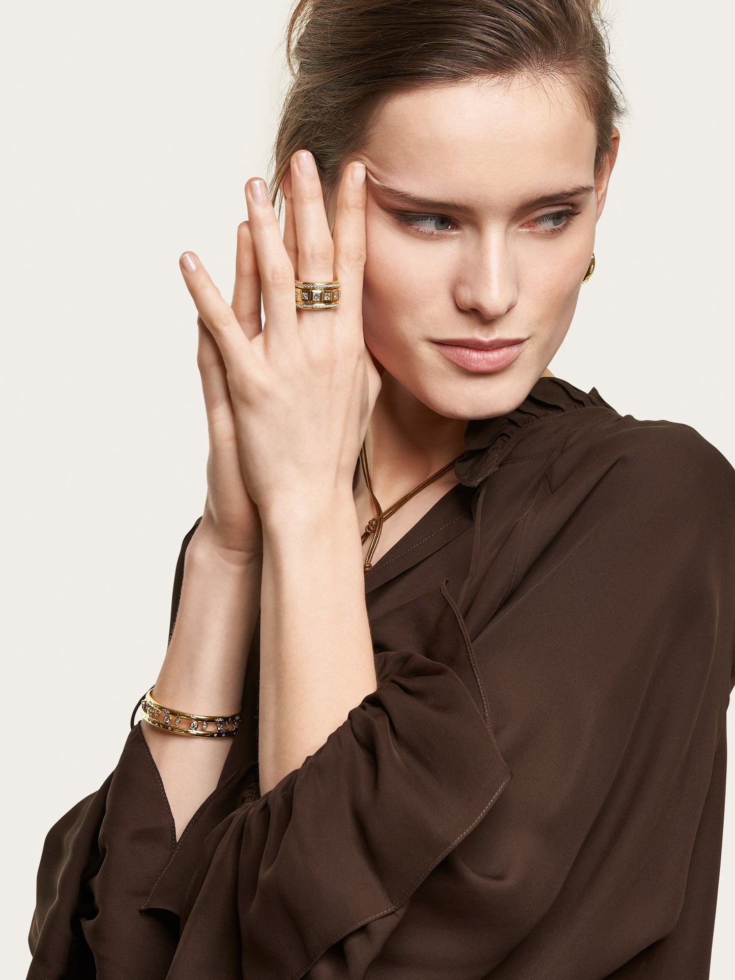 Vintage 18K Curriculum Vitae Ring