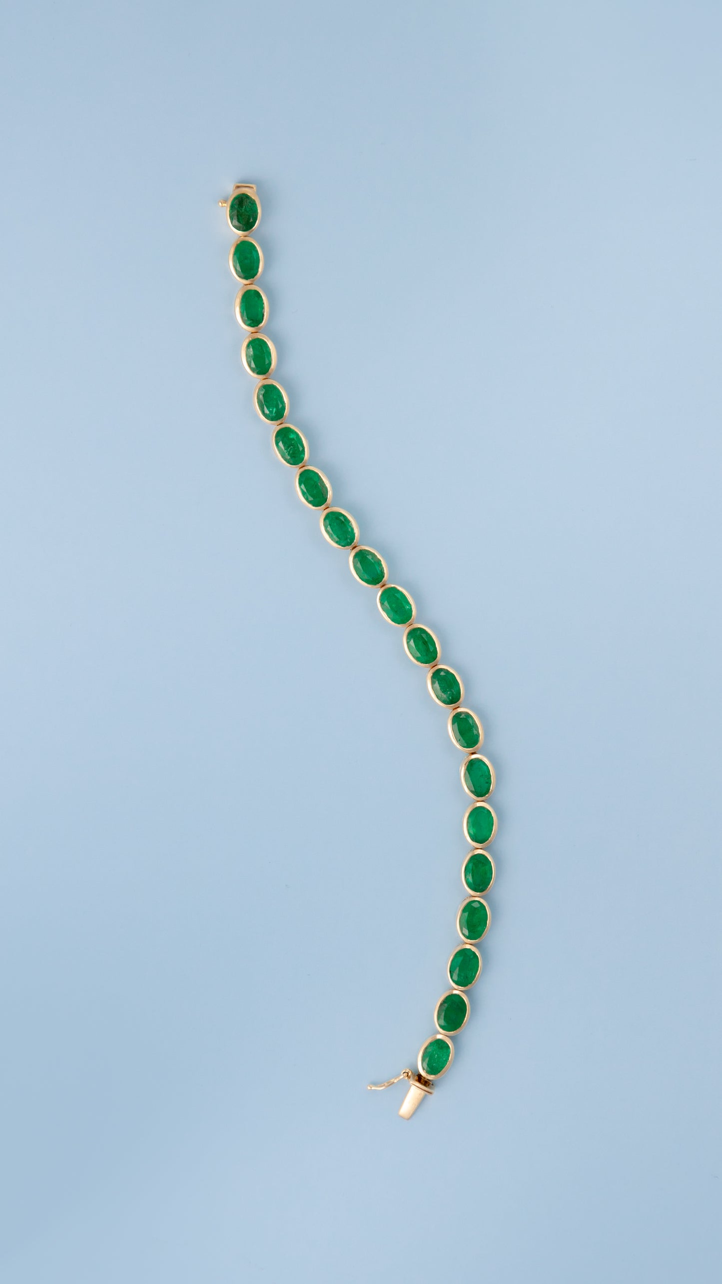 Bezel Oval Emerald Bracelet – Henri Noël
