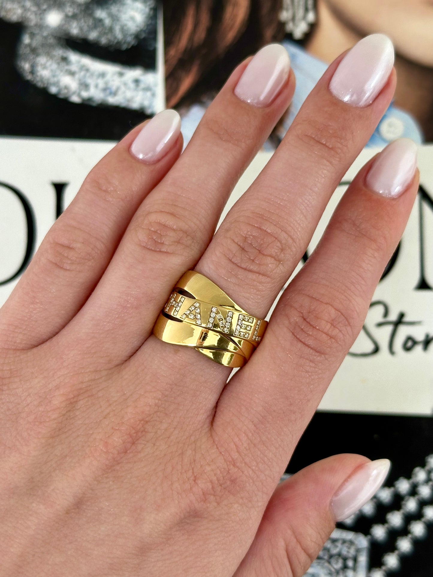 Chanel 18 Karat Gold Diamond "Bolduc" Ring – Henri Noël