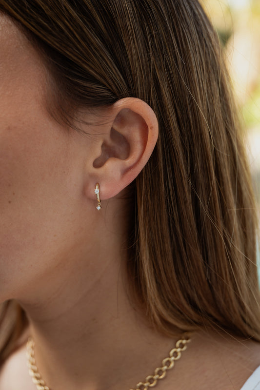 Double Diamond Drops Huggies – Henri Noël
