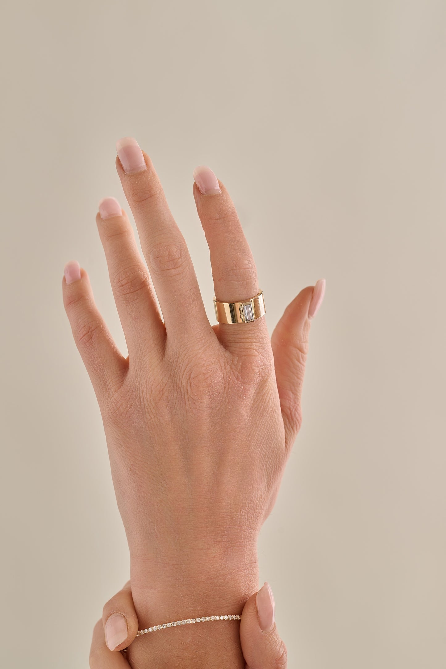 Center Baguette Cigar Band