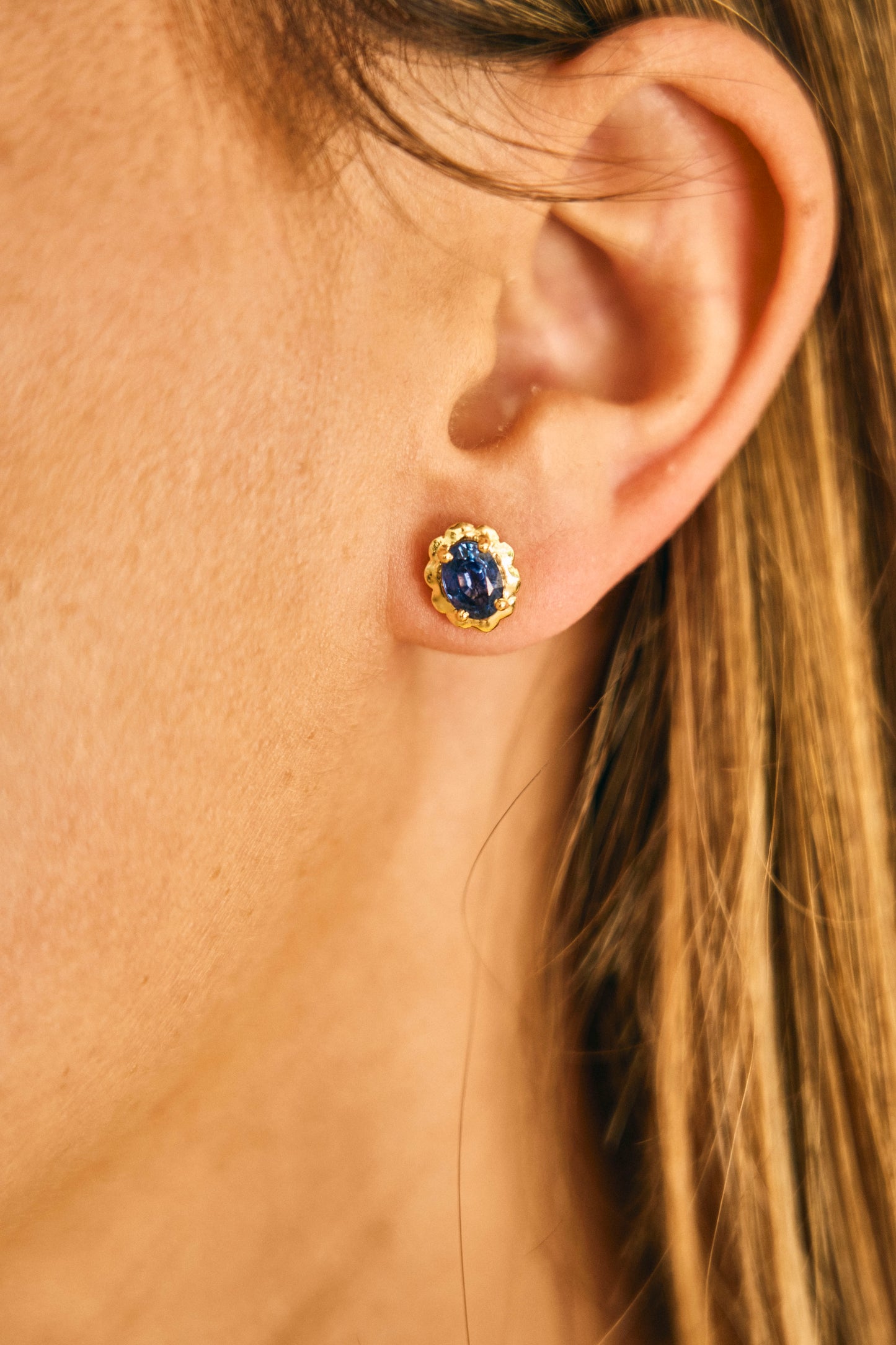 Oval Blue Sapphire Scalloped Bezel Studs