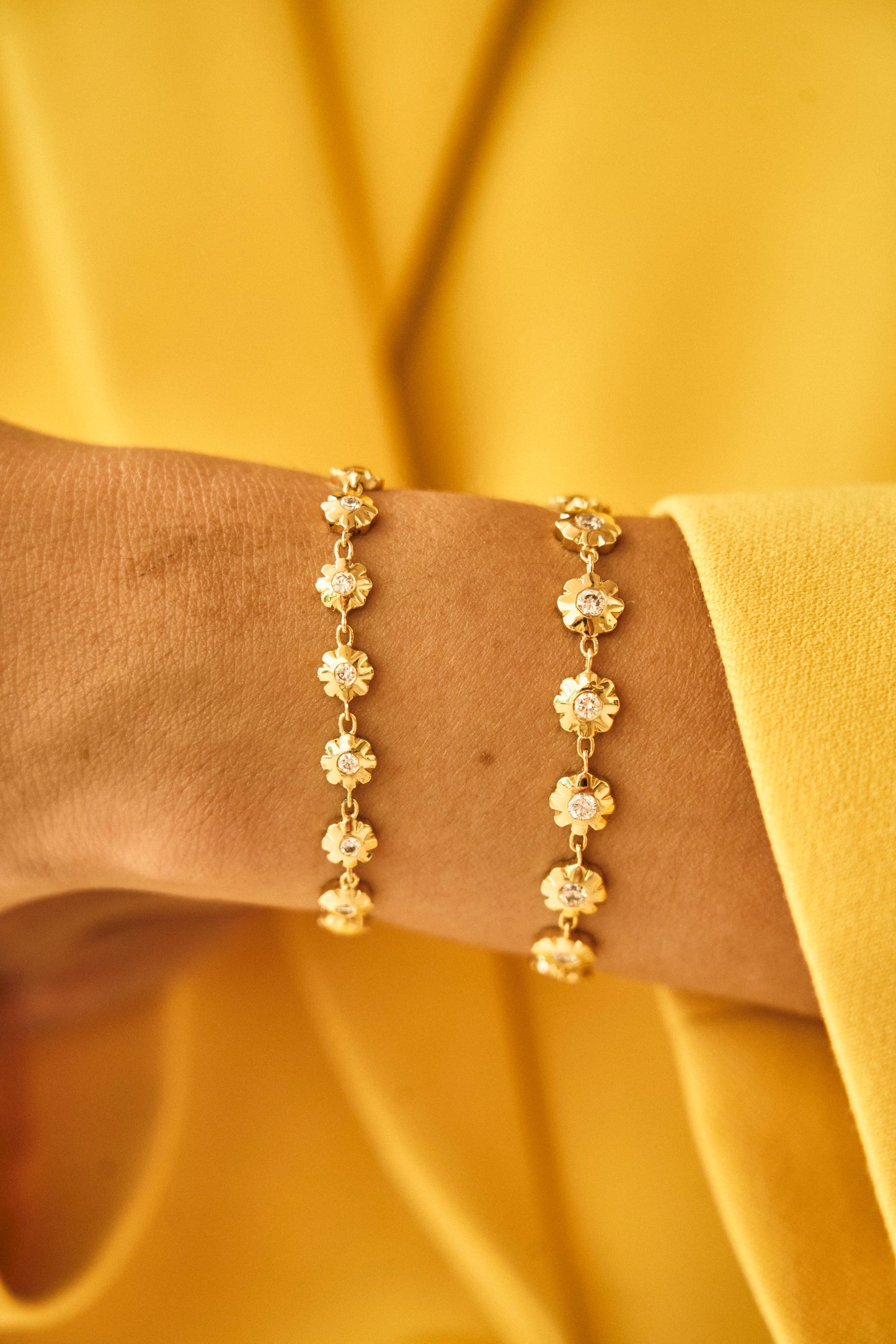 Daisy Scalloped Tennis Bracelet