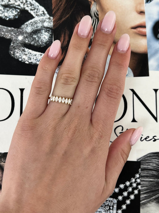 Halfway Marquise Diamond Band – Henri Noël