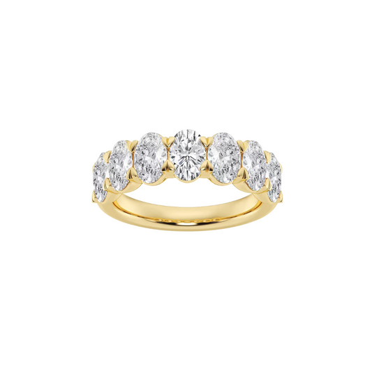 Halfway Oval Diamond Band – Henri Noël
