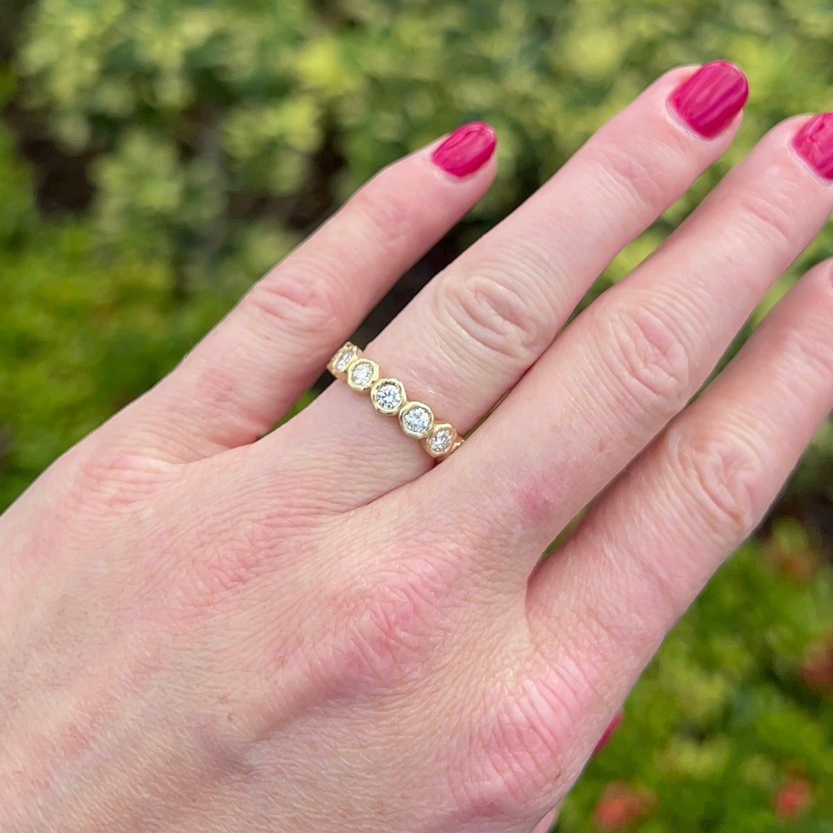 Hammered Diamond Eternity band – Henri Noël