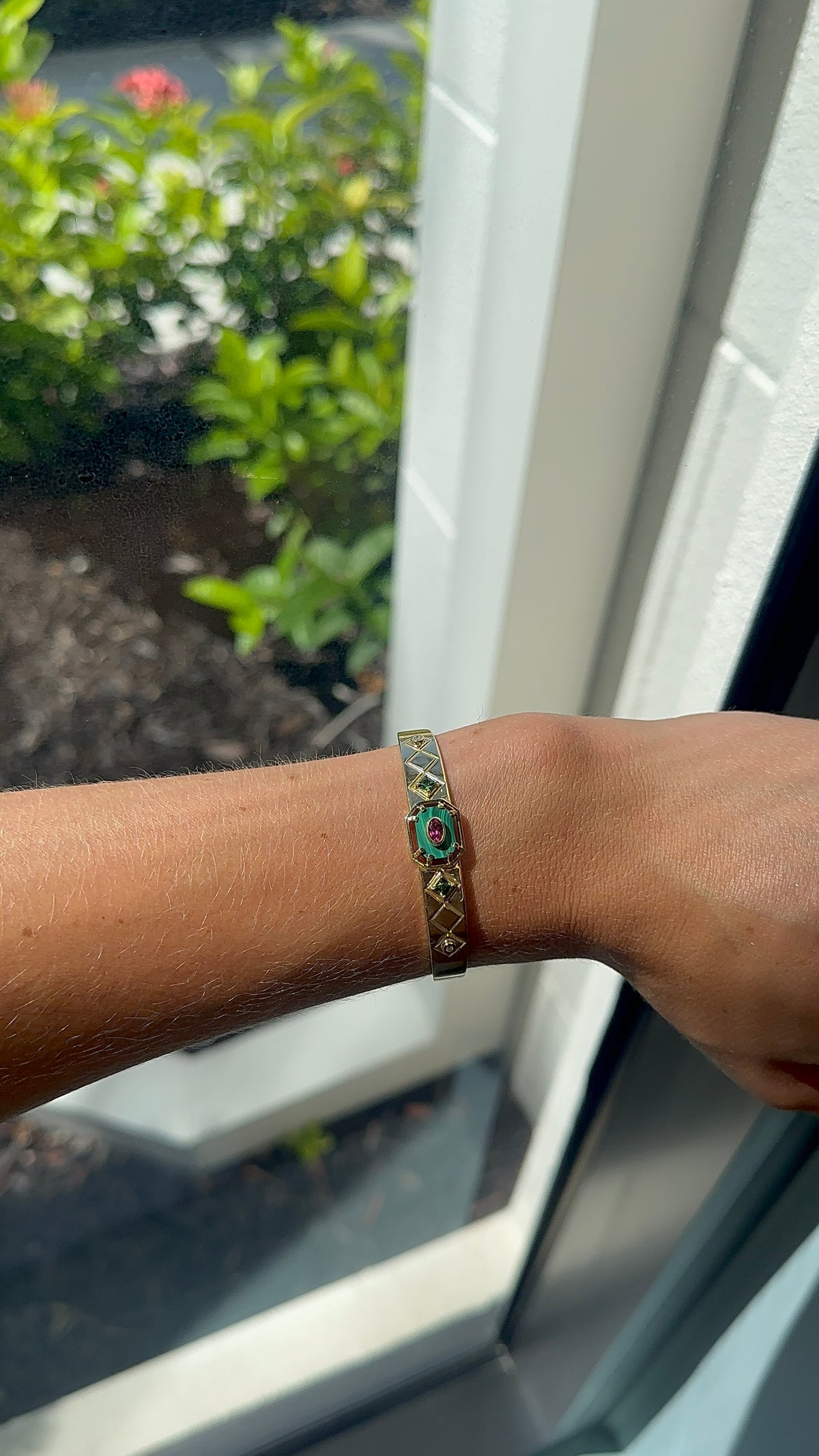 Carolina Neves- Geometric Textured Bracelet – Henri Noël