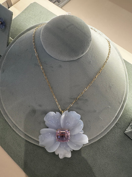 Sophie Joanne- Reef Flower Pendant XXL Chalcedony Kunzite