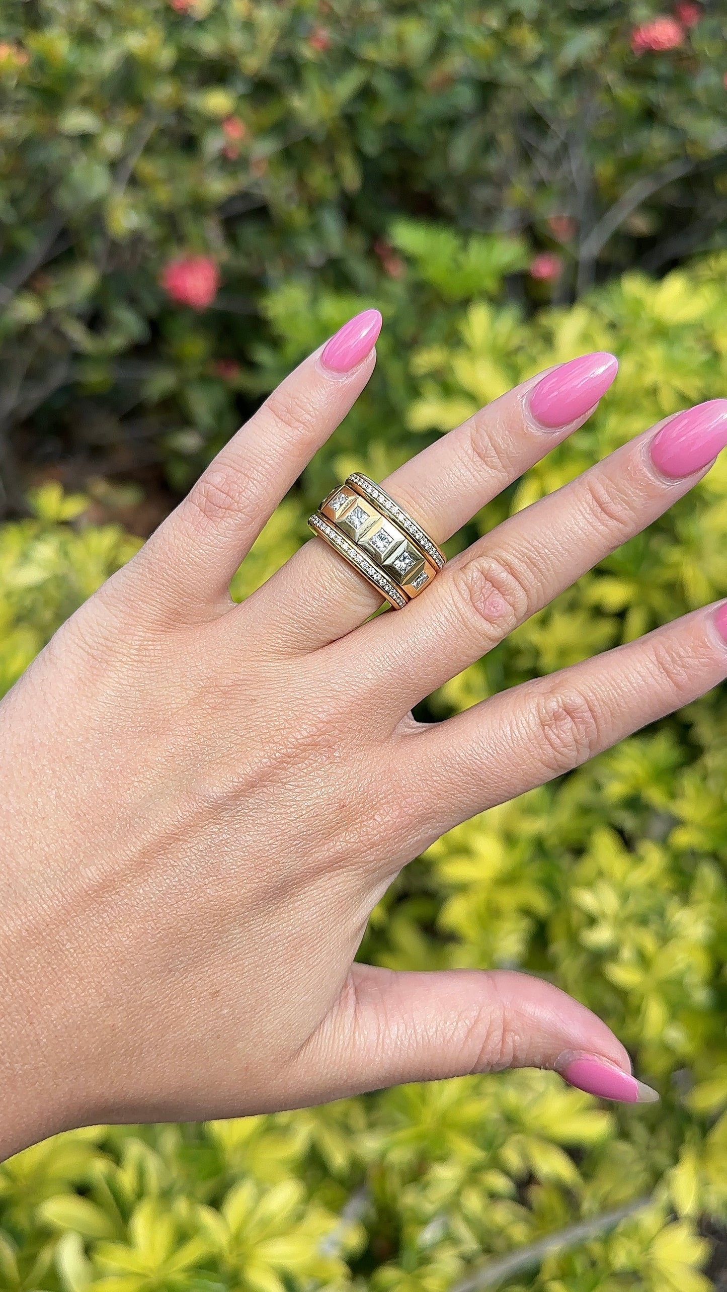 Vintage 18K Curriculum Vitae Ring