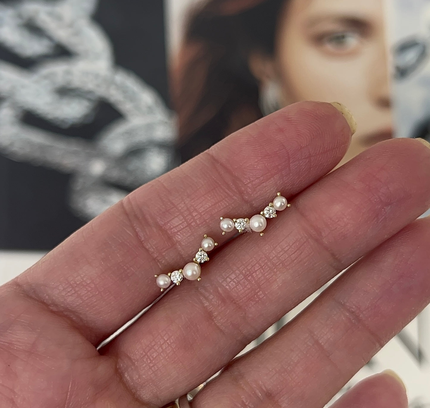 Pearl & Diamond Mini Climber – Henri Noël