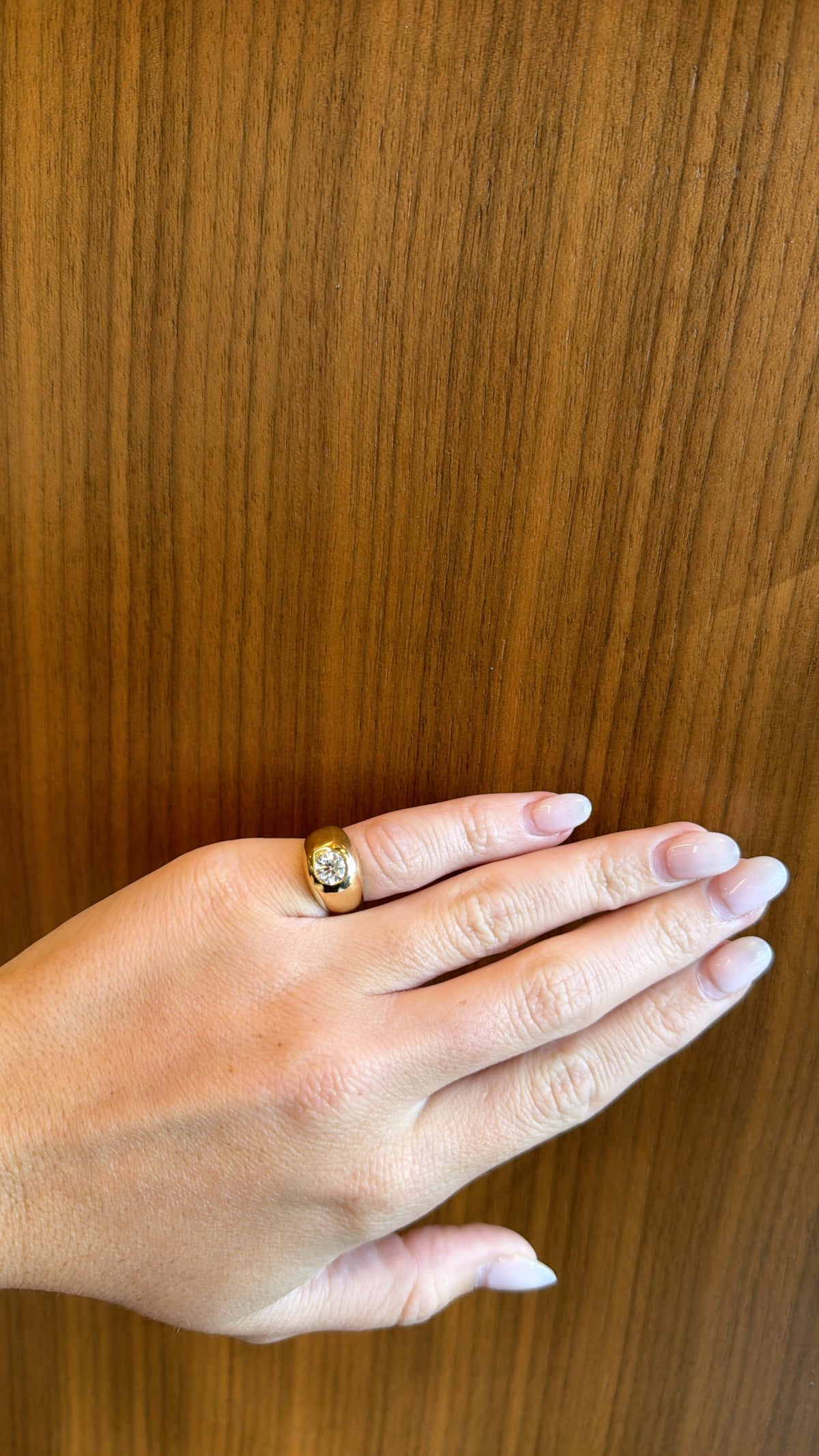 Round Diamond Bezel Signet Ring – Henri Noël