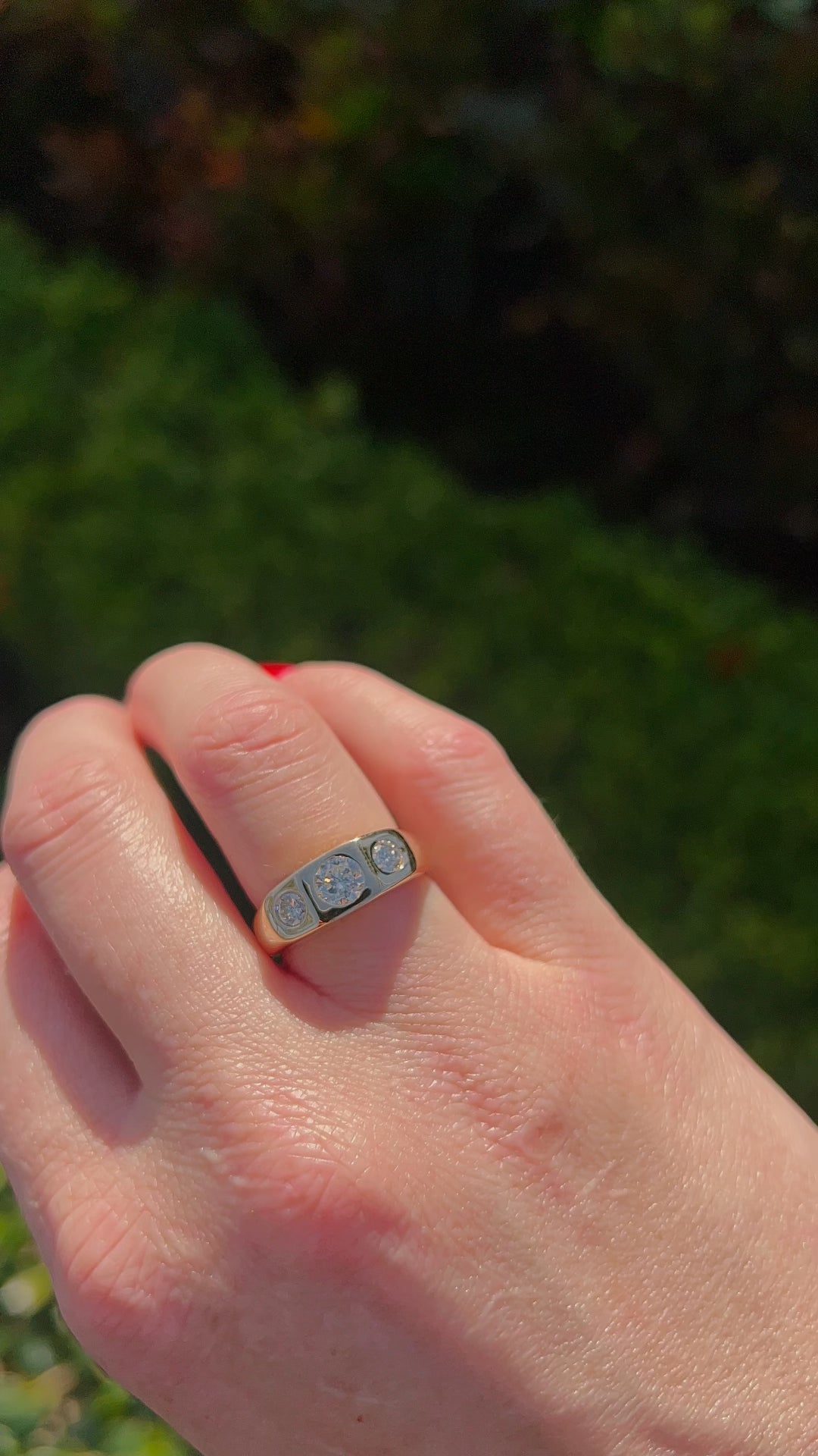 Three Stone Diamond Ring – Henri Noël