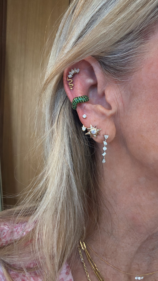 Tsavorite Ear Cuff – Henri Noël