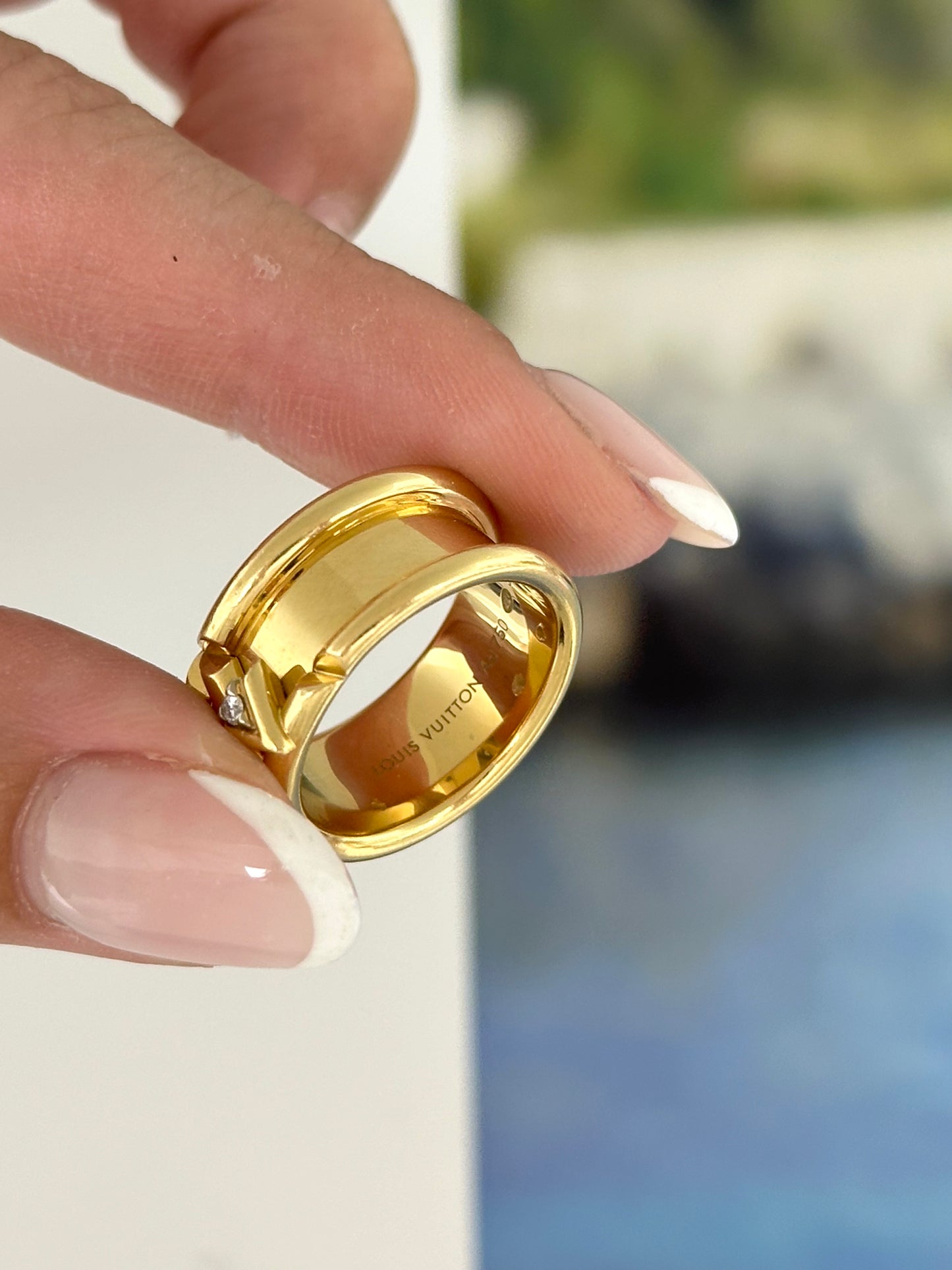 Vintage Louis Vuitton Volt One Band Ring – Henri Noël