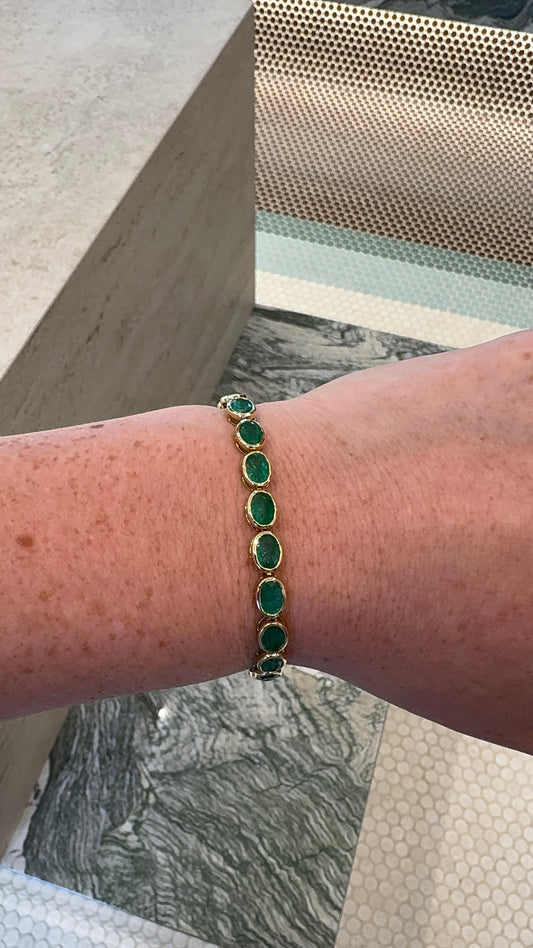 Bezel Oval Emerald Bracelet