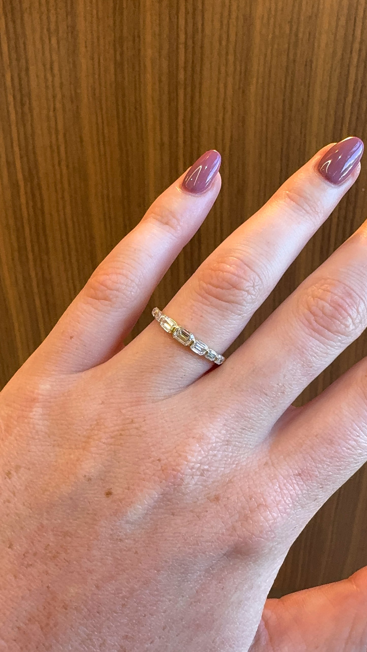 Graduated Emerald-Cut Diamond Band – Henri Noël