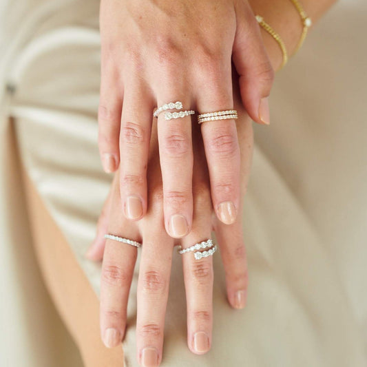 Pippa Graduated Diamond Ring – Henri Noël