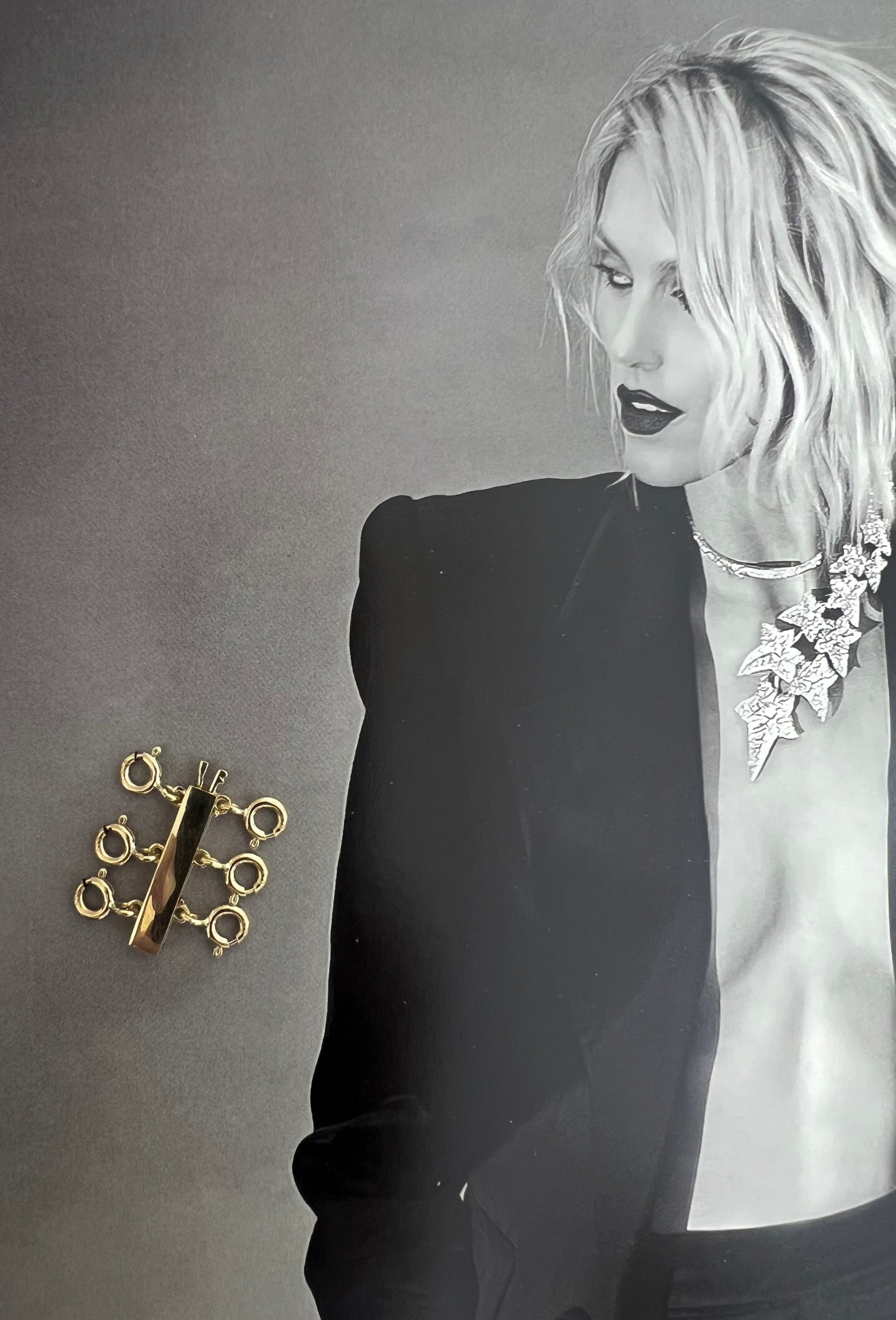 14K Gold Necklace Detangler – Henri Noël