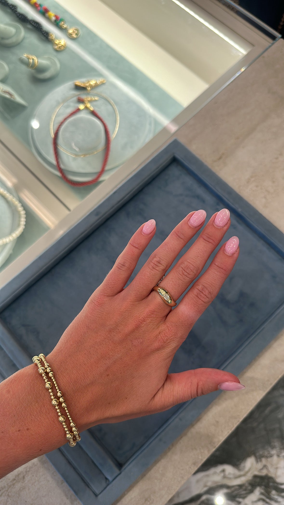 Oval Diamond Wavy Ring – Henri Noël