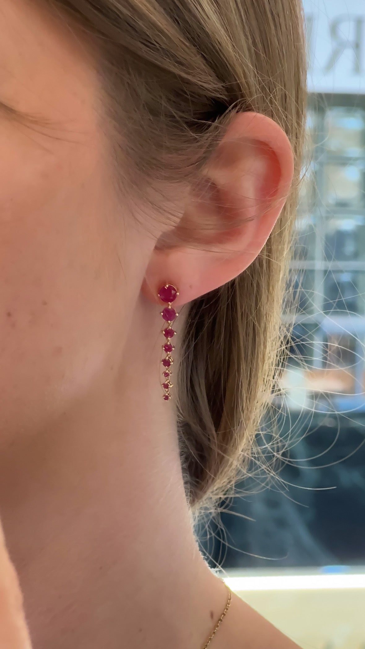 Graduated Ruby Drops