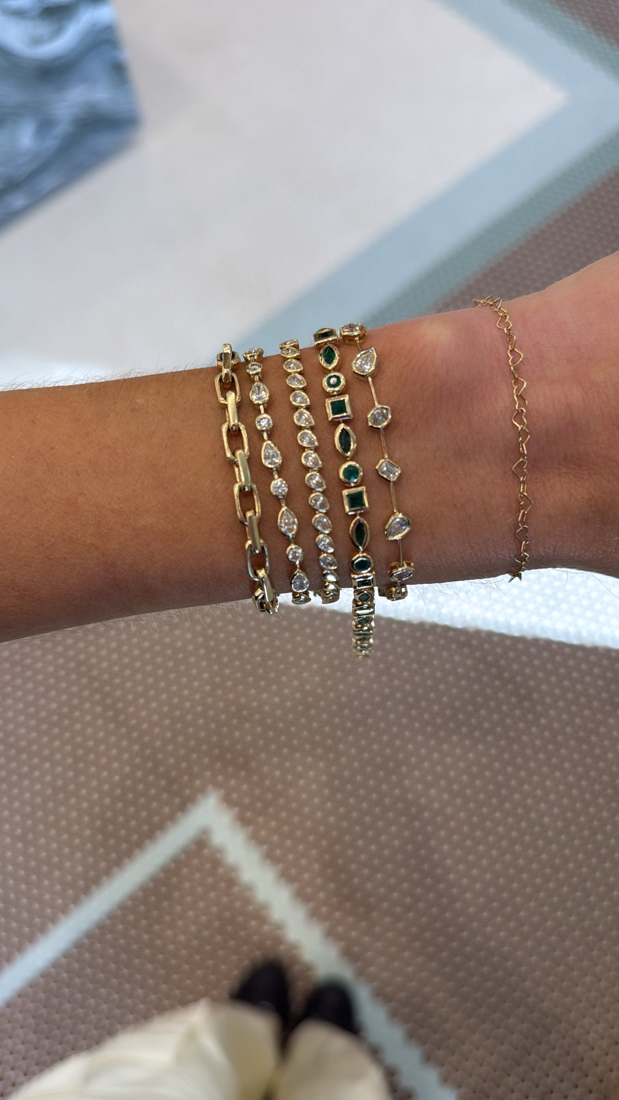 Pear and Round Diamond Bezel Tennis Bracelet – Henri Noël