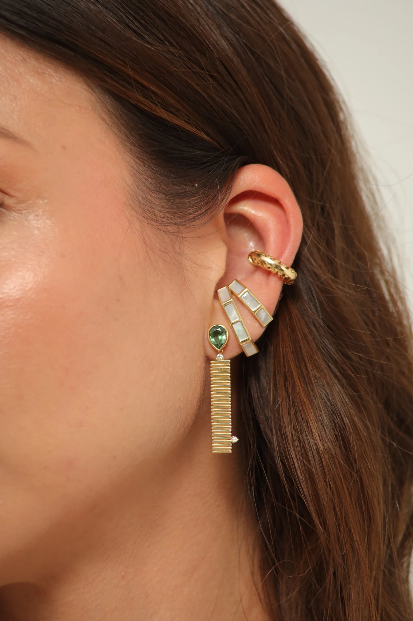 Carolina Neves- Gemstone Concave Ear Cuff – Henri Noël