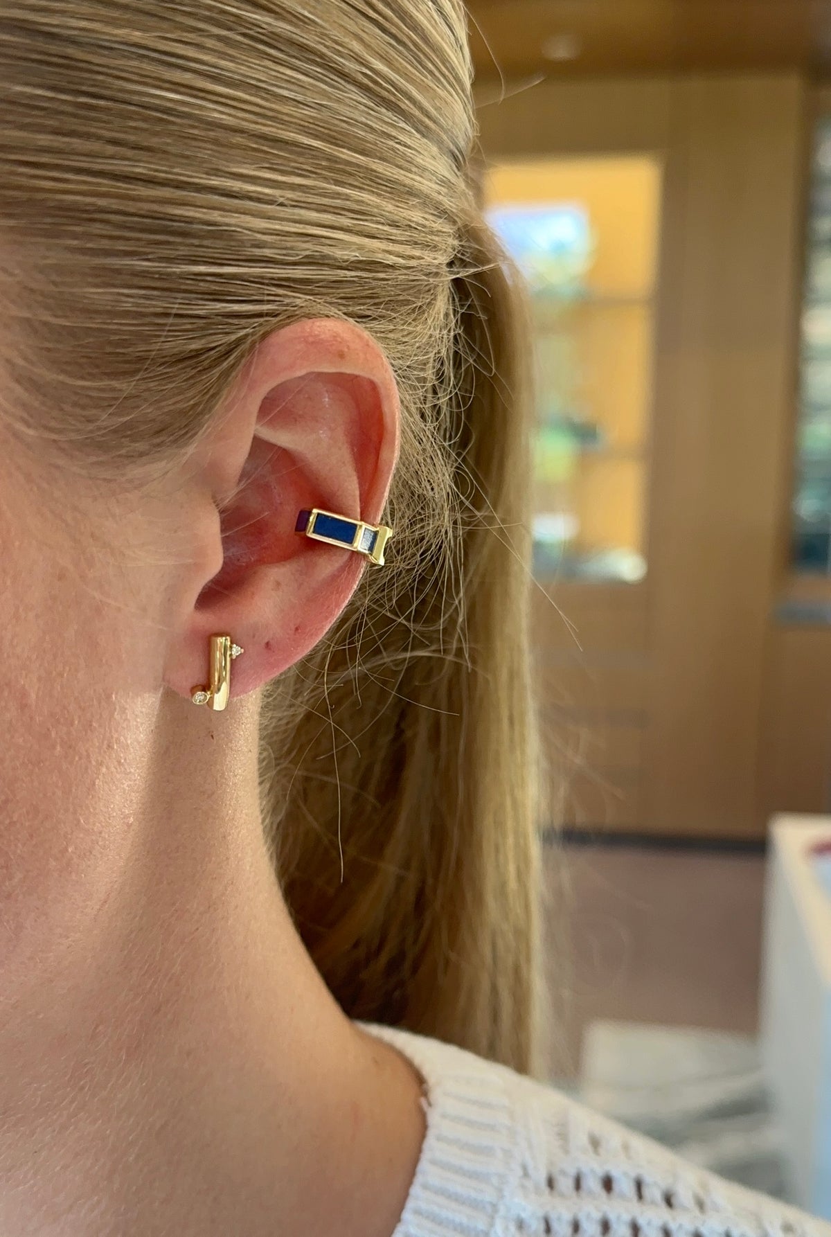 Carolina Neves- Gemstone Concave Ear Cuff – Henri Noël