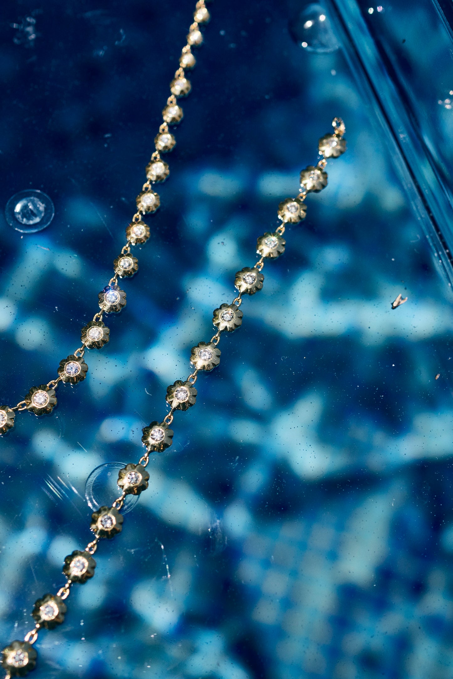 Daisy Scalloped Tennis Necklace – Henri Noël