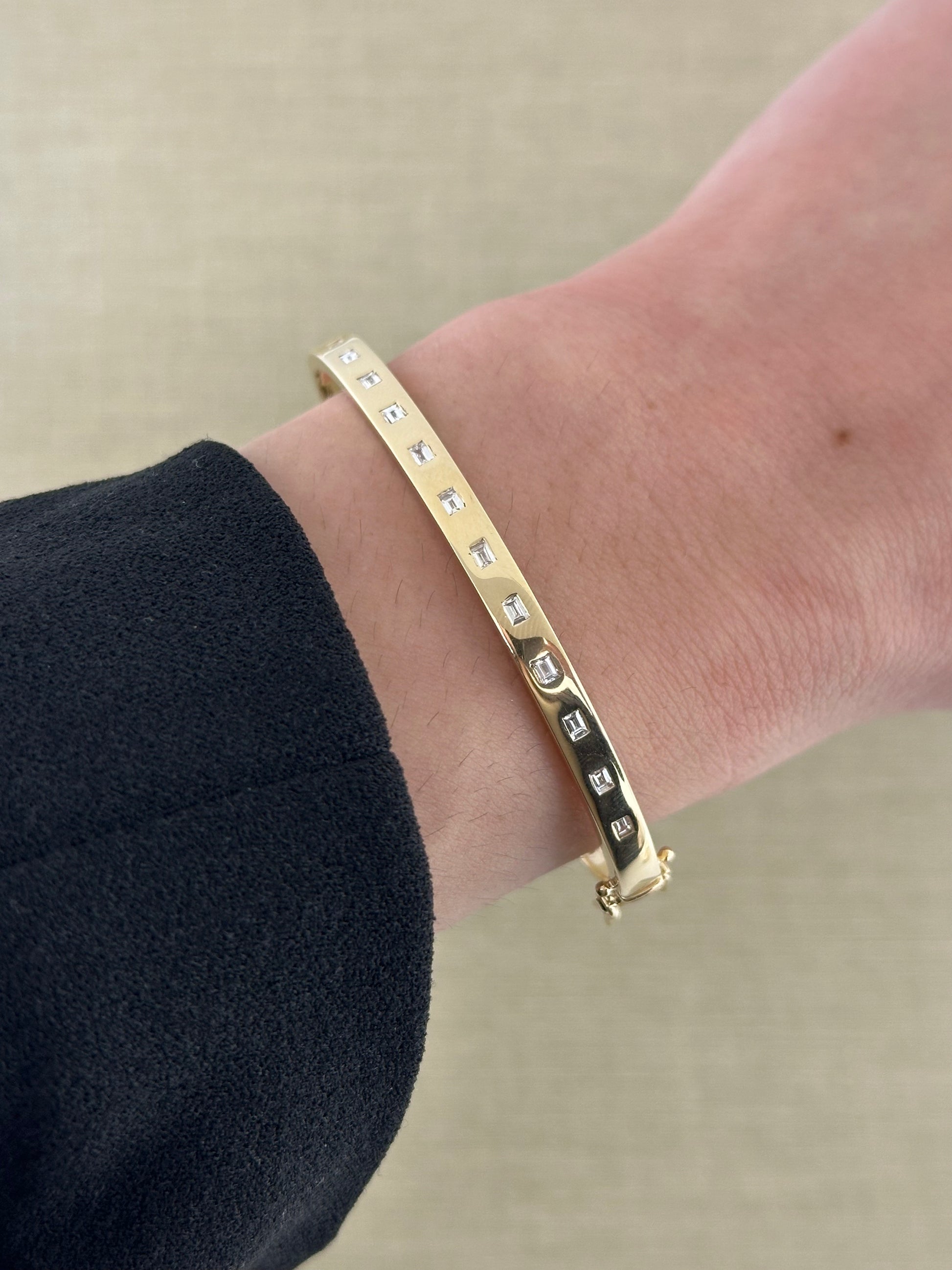 Diamond Emerald Inlay Bangle – Henri Noël
