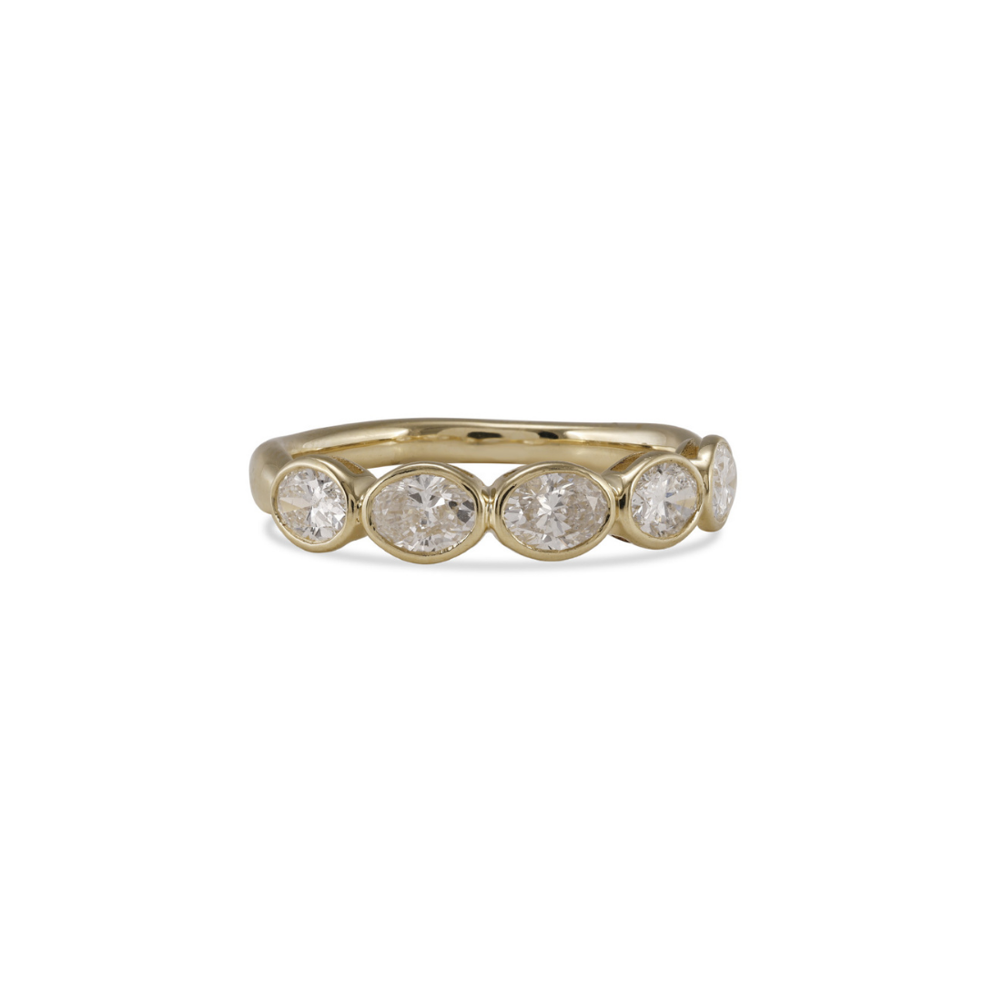East West Bezel Diamond Oval Band – Henri Noël