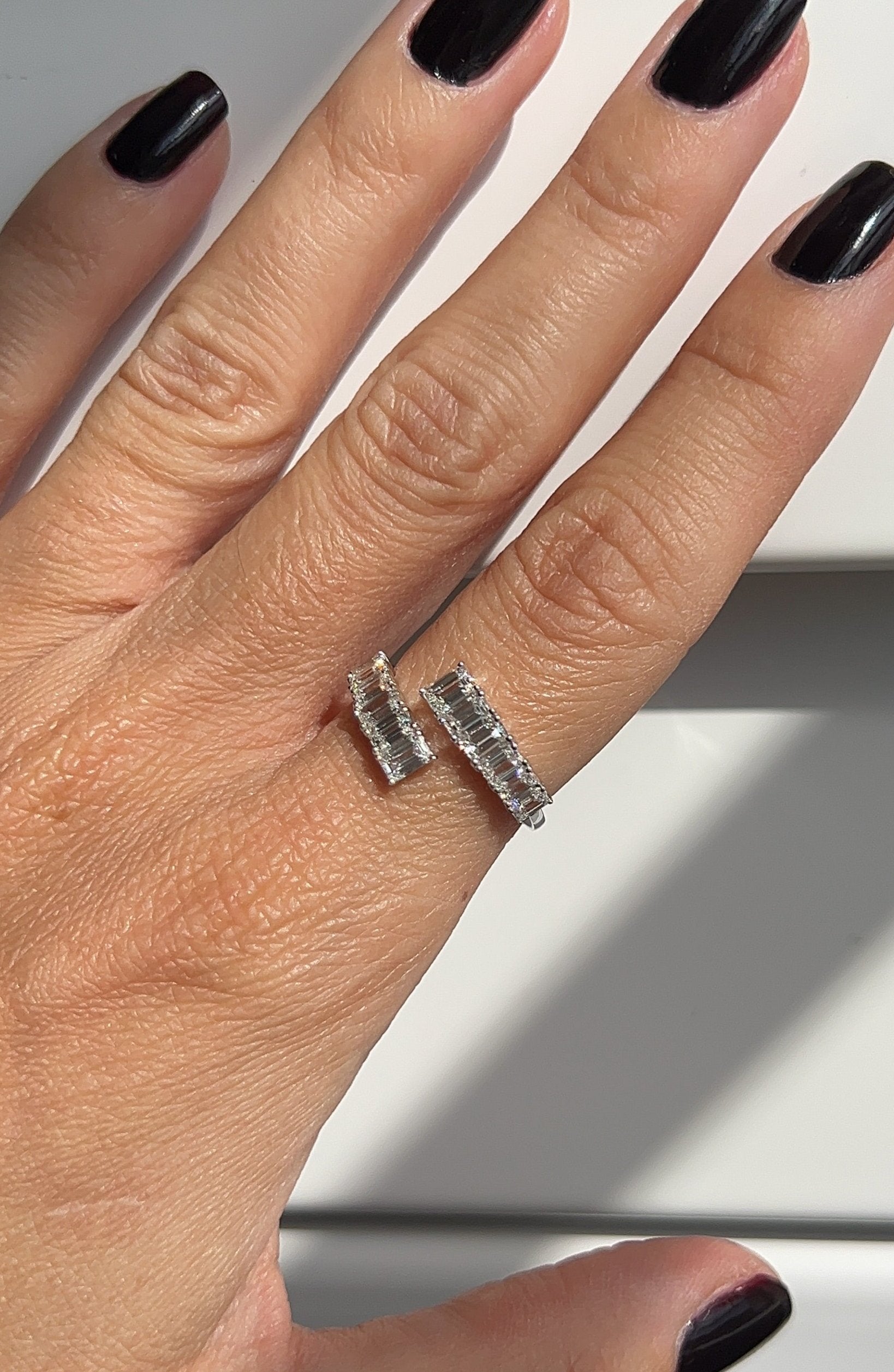 Emerald Diamond Pippa Ring – Henri Noël