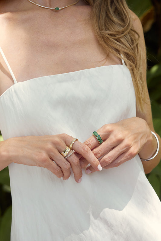 Emerald Oval Eternity Band – Henri Noël