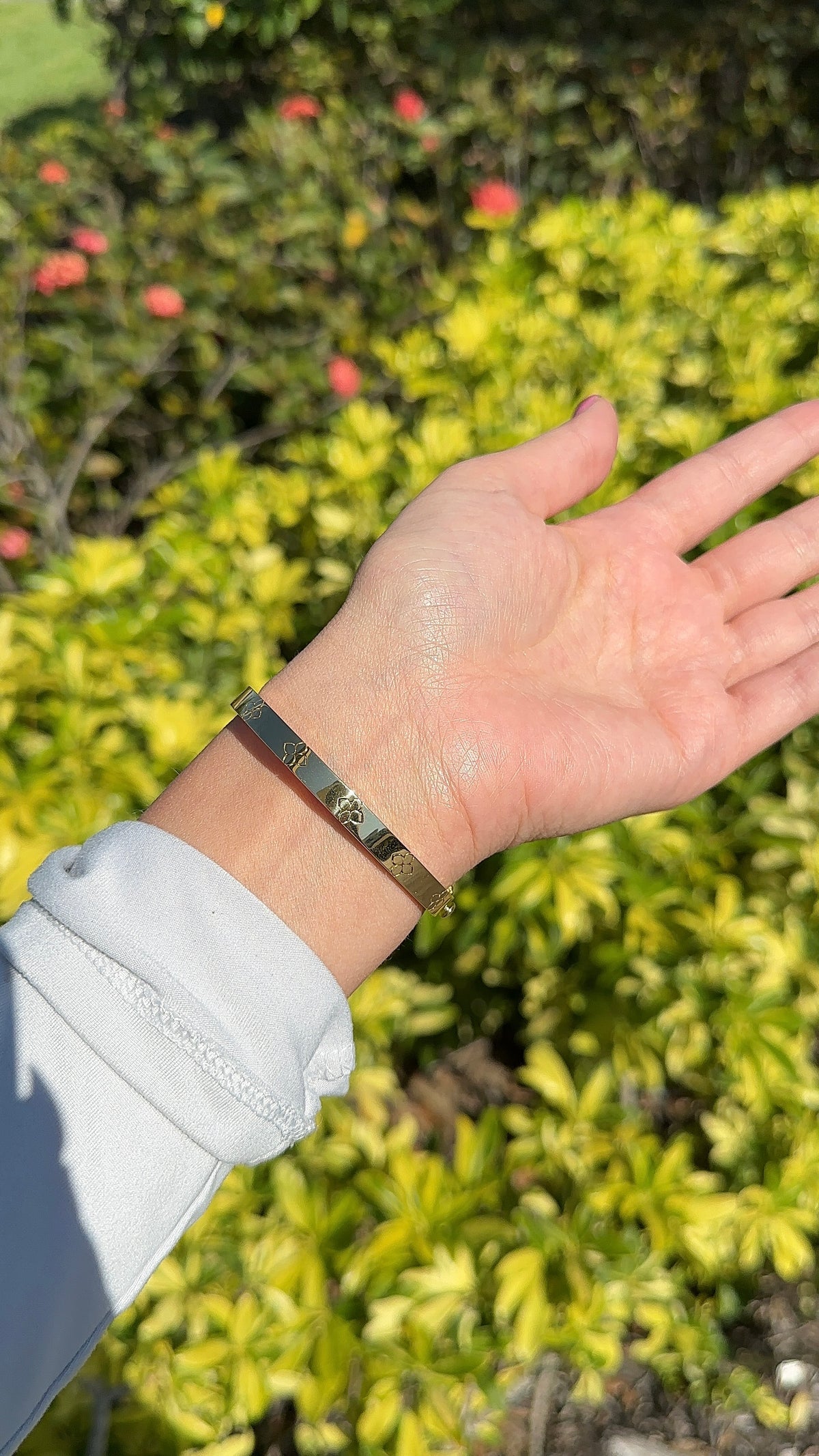 Estate Love in Verona Diamond Accent Bangle – Henri Noël