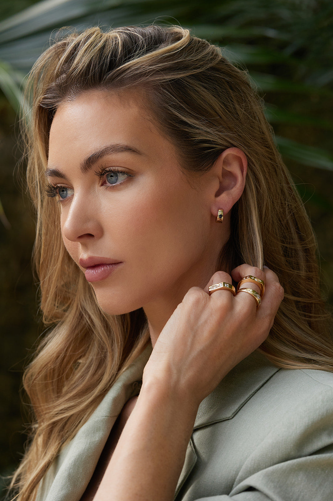 Gemstone Bezel Thick Huggies – Henri Noël