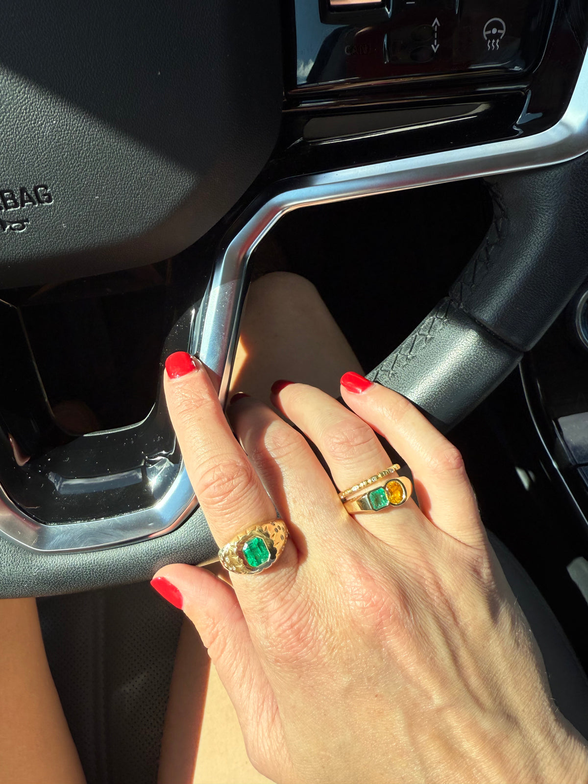 Gemstone Toi et Moi Bezel Ring – Henri Noël