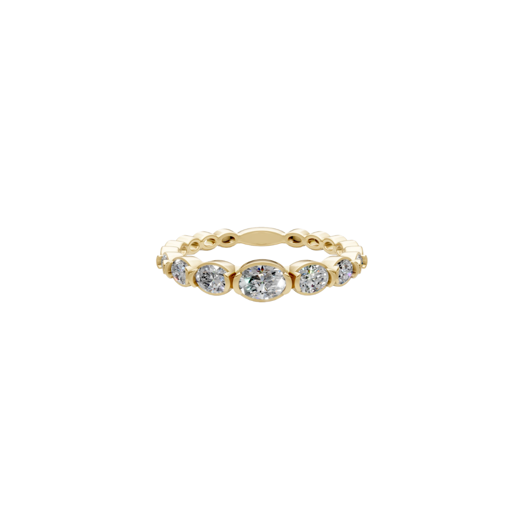 Graduated East West Oval Diamond Ring