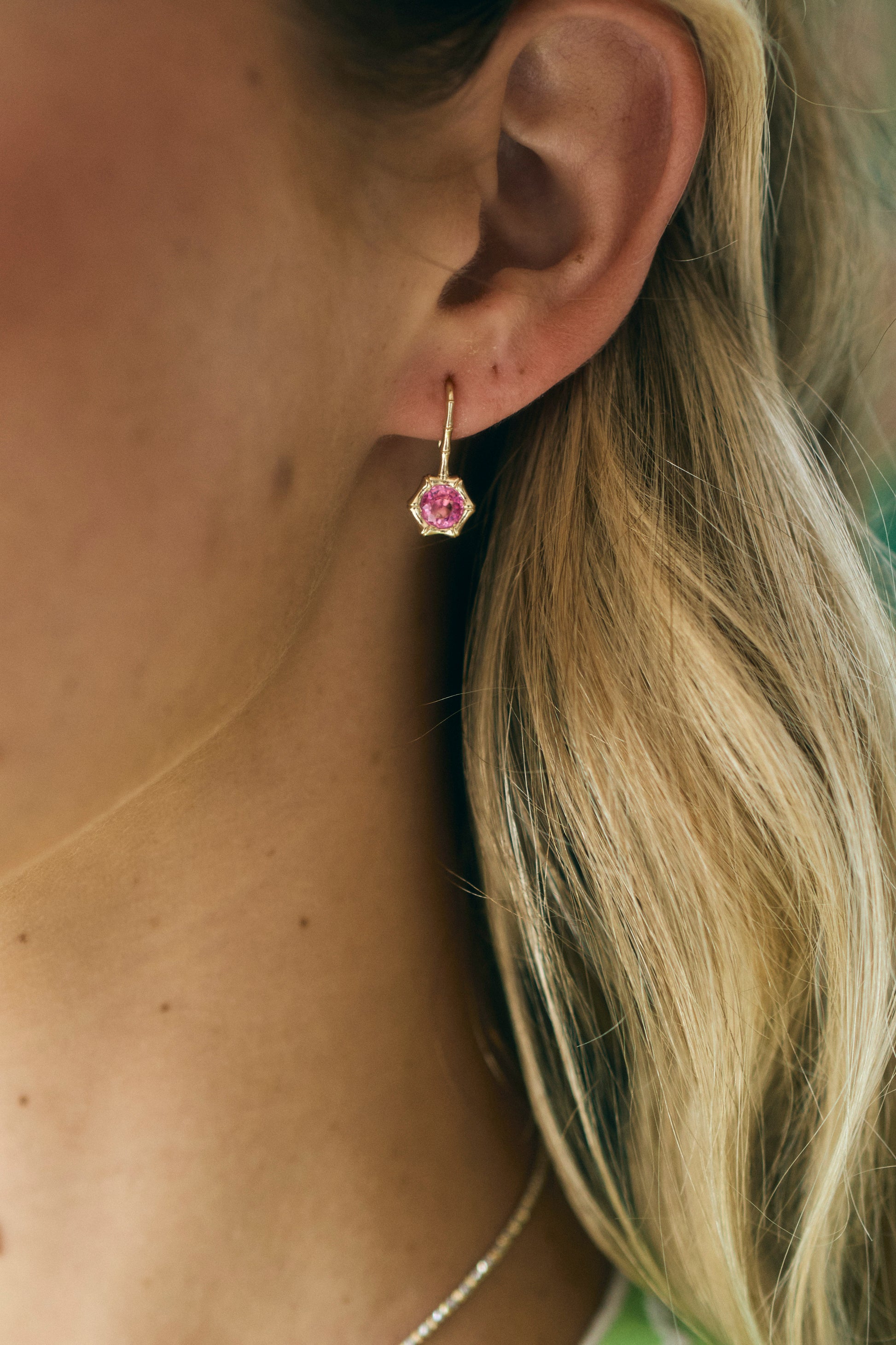 Bamboo Bezel Pink Sapphire Earrings – Henri Noël