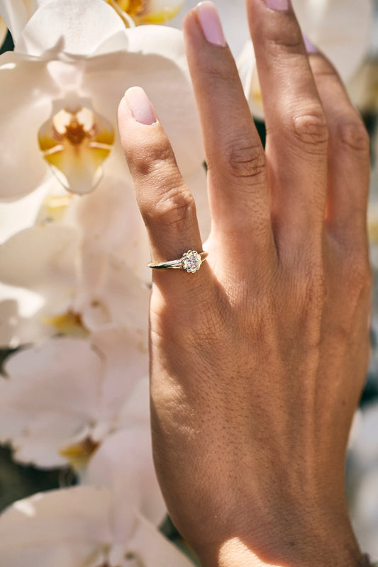 Diamond Petite Scalloped Pinky Ring
