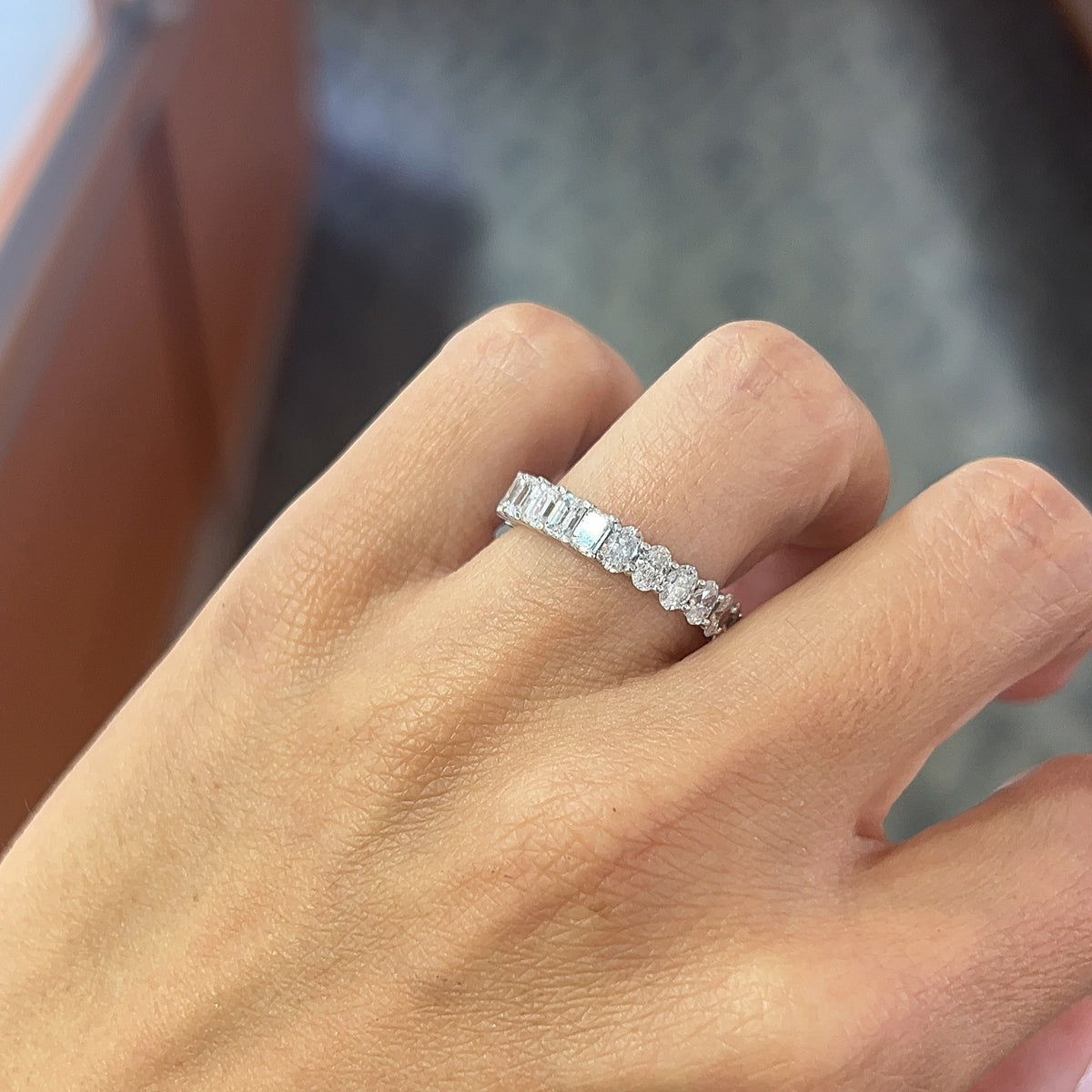 Half Oval & Half Emerald Eternity Band – Henri Noël