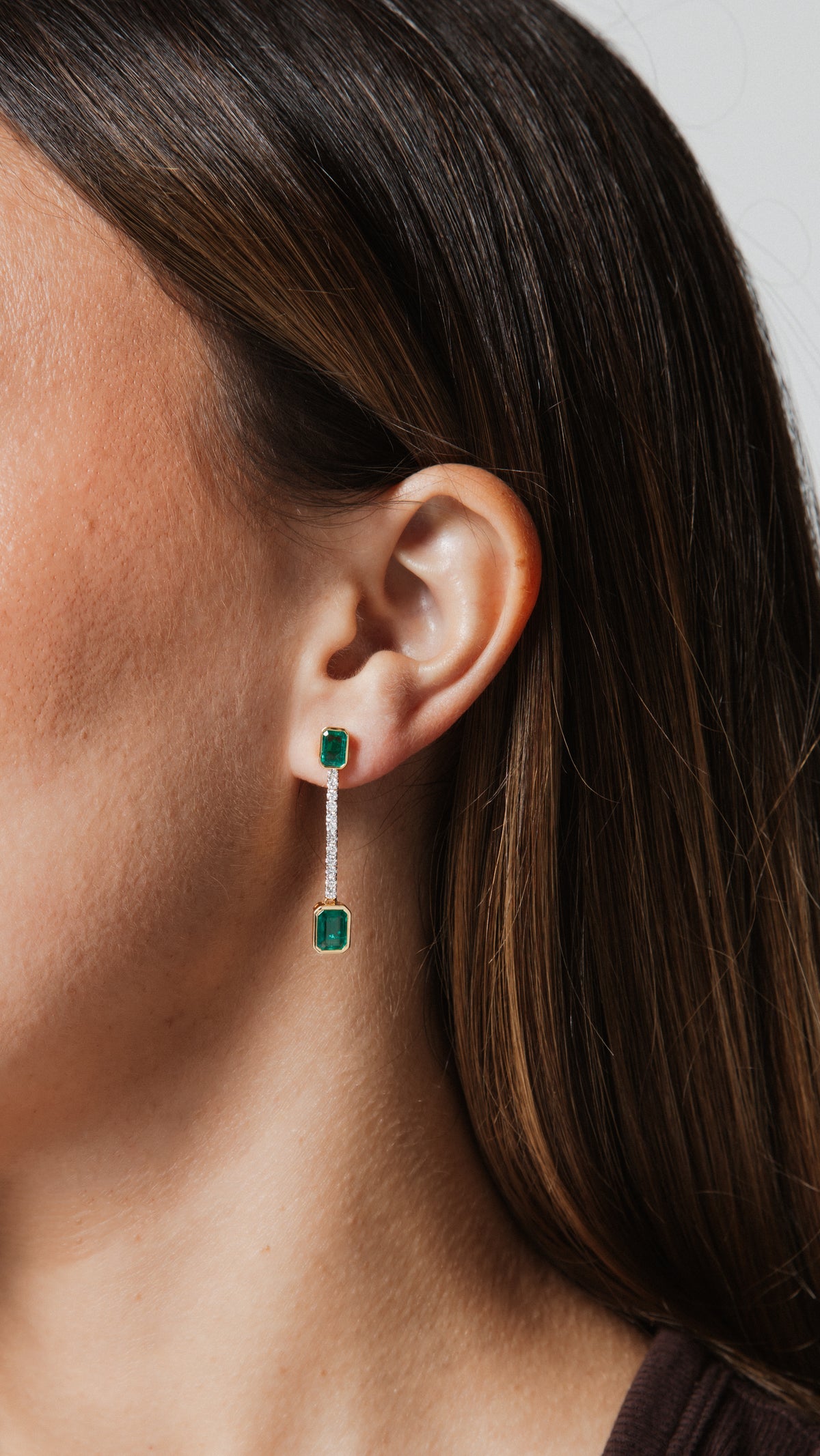Emerald and Diamond Drop Earrings – Henri Noël