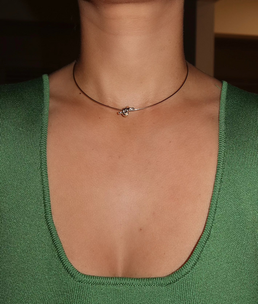 Gold Wire Knot Necklace
