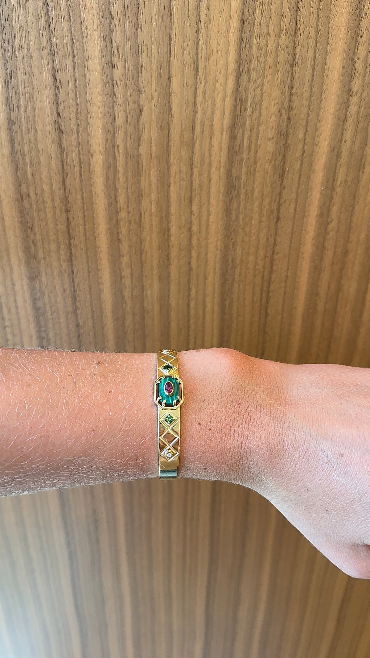 Carolina Neves- Geometric Textured Bracelet – Henri Noël
