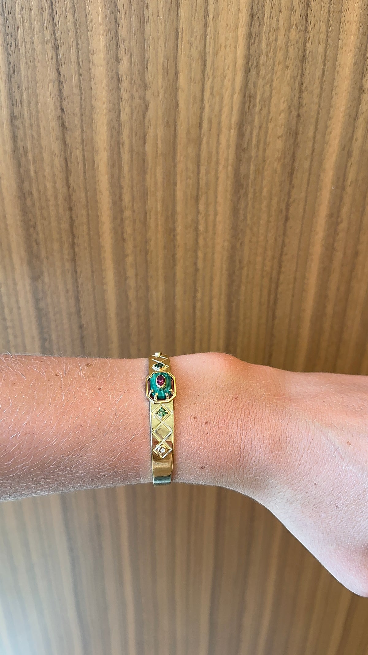 Carolina Neves- Geometric Textured Bracelet – Henri Noël