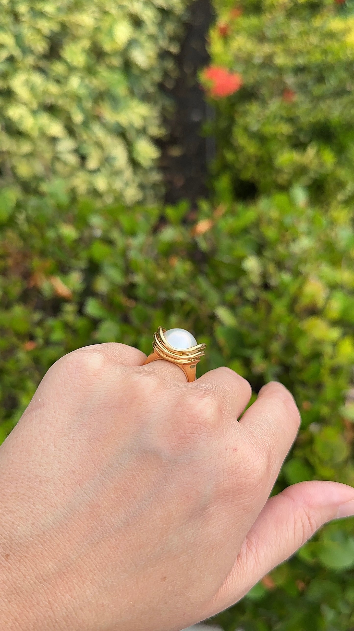 Estate European Shank Sea Pearl Ring