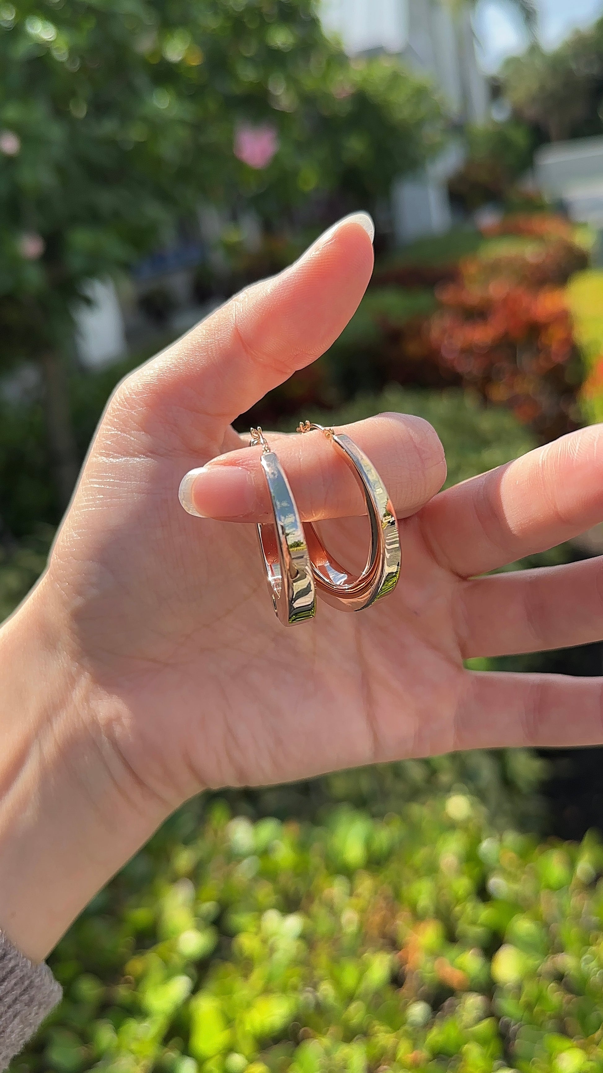 Estate Rose Gold Hoops – Henri Noël