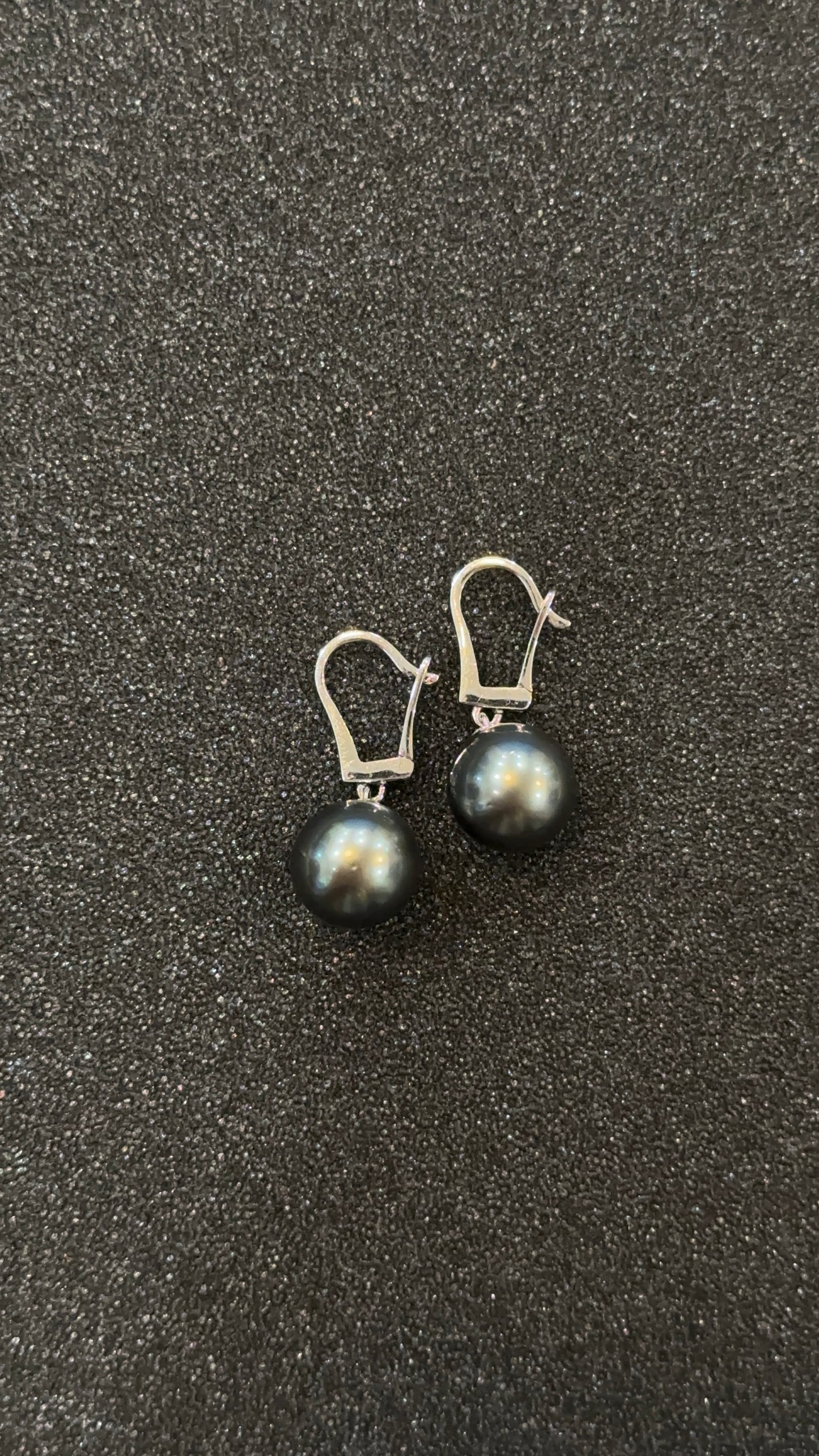 Vintage Black Pearl Drop Earrings