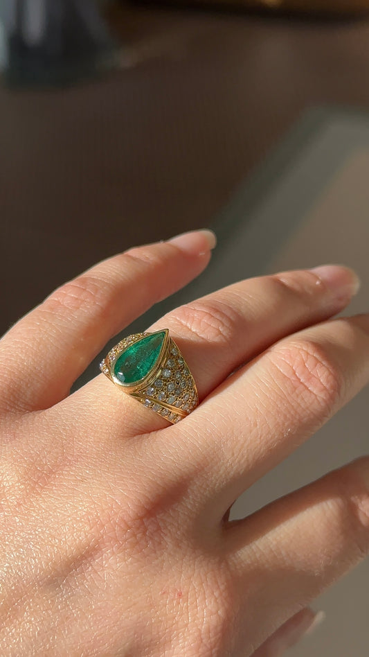 Vintage Pear Shape Emerald Ring