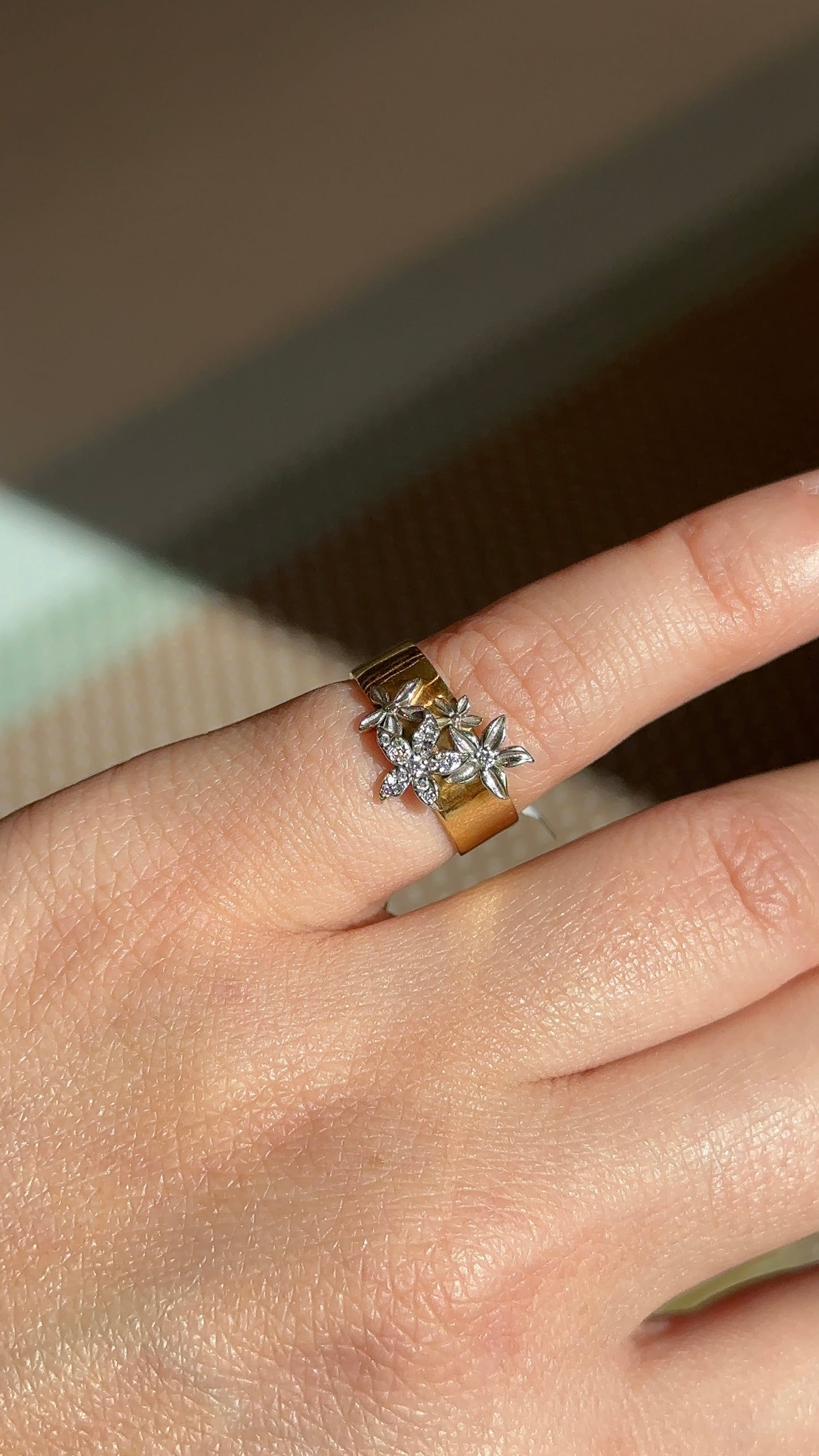 Estate Flower Foundrae Cigar Ring