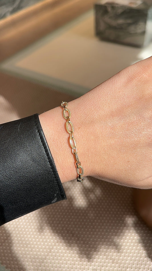 Oval Link Gold Bracelet