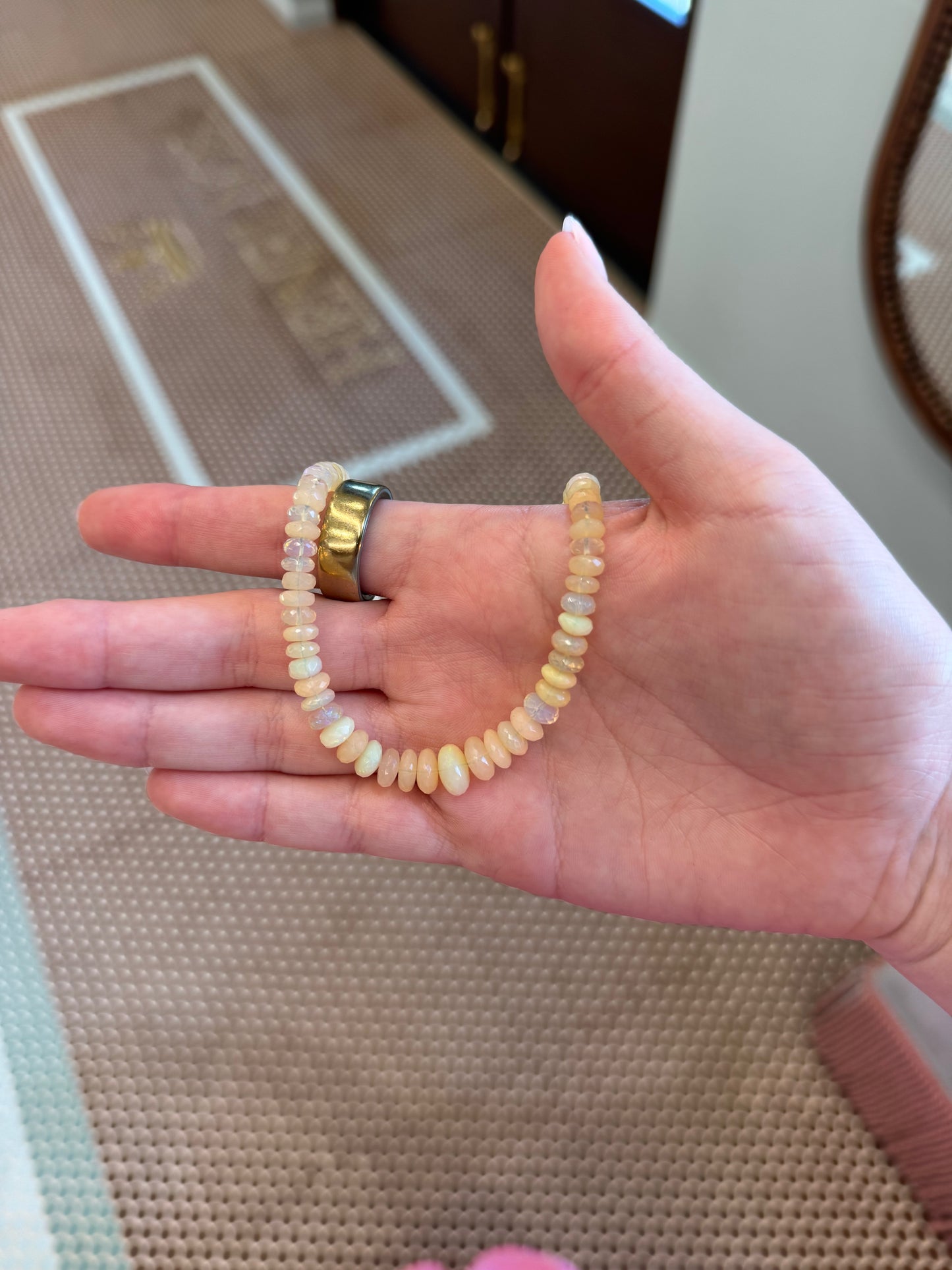 JIA JIA - Soleil Graduated Faceted Opal Necklace – Henri Noël
